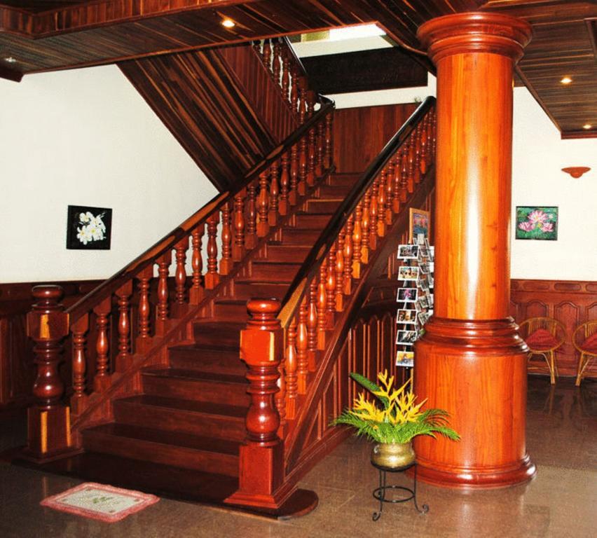 Forest King Hotel シェムリアップ エクステリア 写真