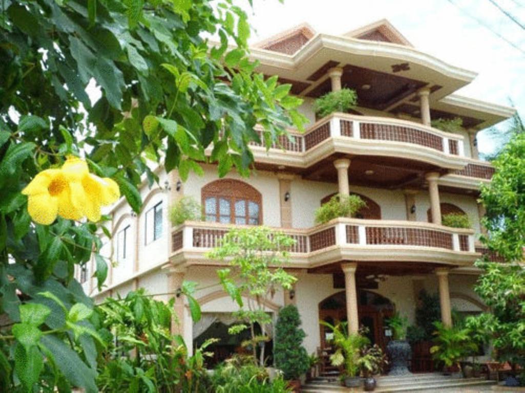 Forest King Hotel シェムリアップ エクステリア 写真