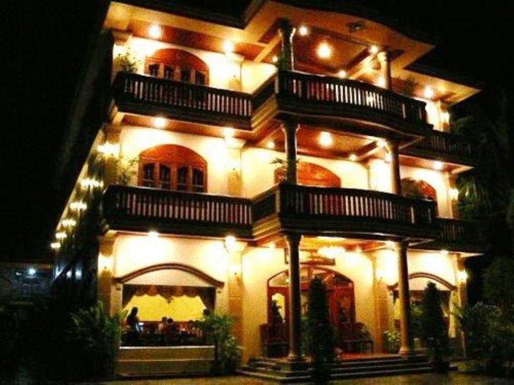 Forest King Hotel シェムリアップ エクステリア 写真